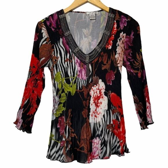 Alberto Makali floral pleated Chain Detail Shirt - Picture 2 of 11